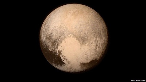 New Horizons: Spacecraft survives Pluto encounter